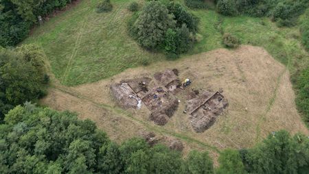 Luftbildaufnahme von den Ausgrabungen am Kloster Himmelpforte in Wernigerode