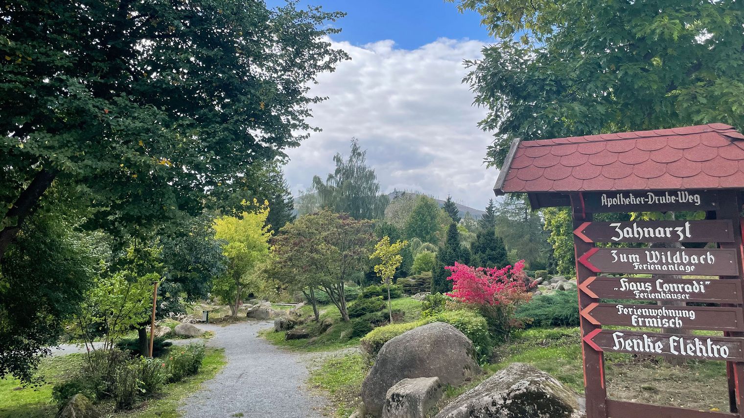 Herbsansicht Eingang in den Kurpark von Schierke
